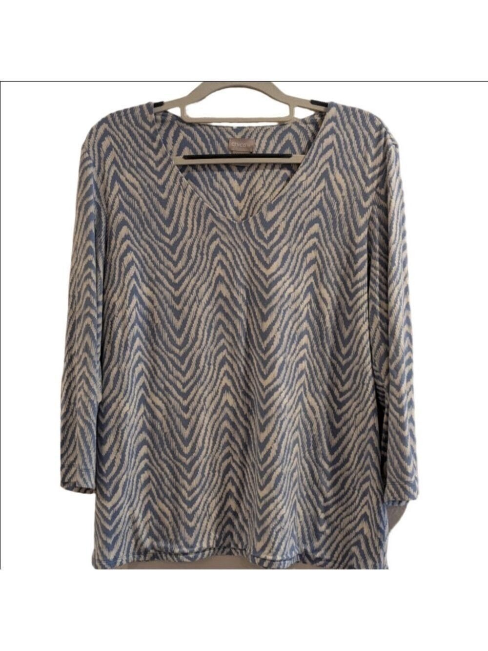 Chico's Blue and White Chevron Design V Neck Top Size Medium